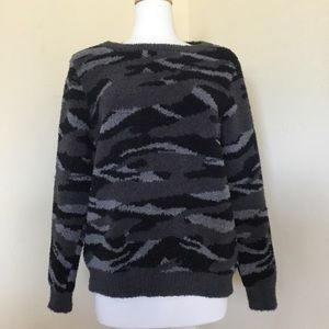 Barefoot Dreams Camo Seaside Crew Pullover Size M